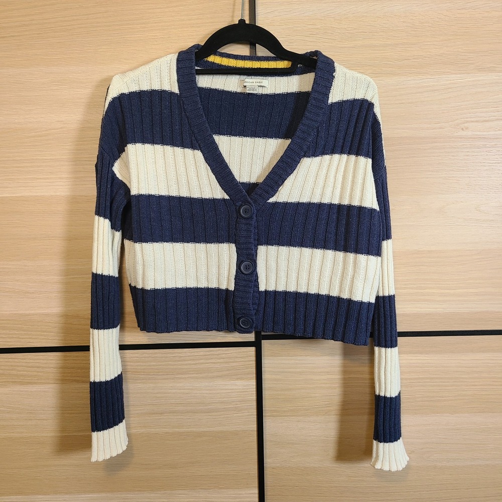 American Eagle Cropped Boxy Cardigan Women XS Blue White Striped Ribbed Knit - Picture 3 of 11